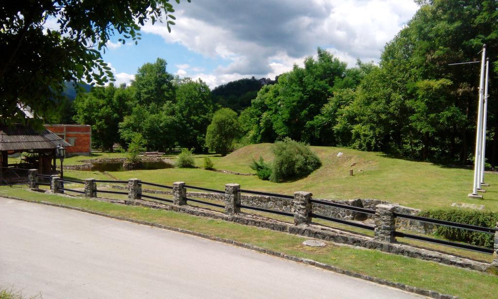 Planinska Kuca Villa Mokra Gora Exteriör bild